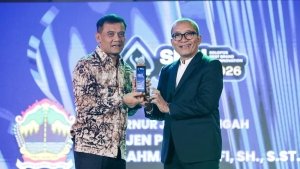 Ahmad Luthfi Raih Penghargaan Impactful Regional Leadership di SBBI Award 2026