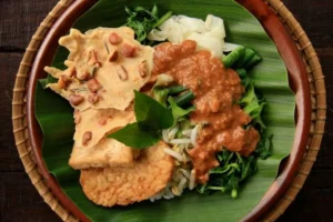 7 Rekomendasi Warung Nasi Pecel di Samarinda, Favorit untuk Sarapan dan Makan Siang