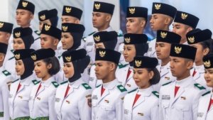 Tim Paskibraka Indonesia Adil Makmur Sukses Laksanakan Penurunan Bendera HUT ke-81 RI